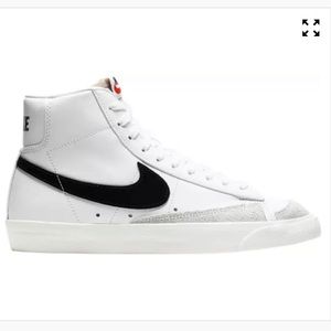 Nike Blazer Mid '77 "White/Black/Sail" Women's Shoe
